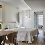 Portaferrissa Apartman *