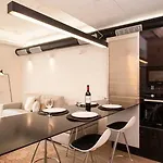 Portaferrissa Apartman *