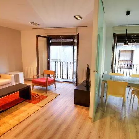 Portaferrissa Apartman *
