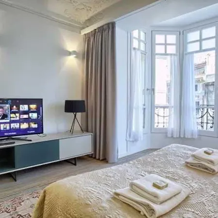 Apartment Portaferrissa *